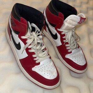 Jordans1 high Chicago Lost.